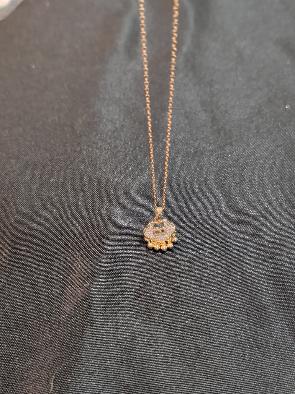 Pendant Necklace *NEW*